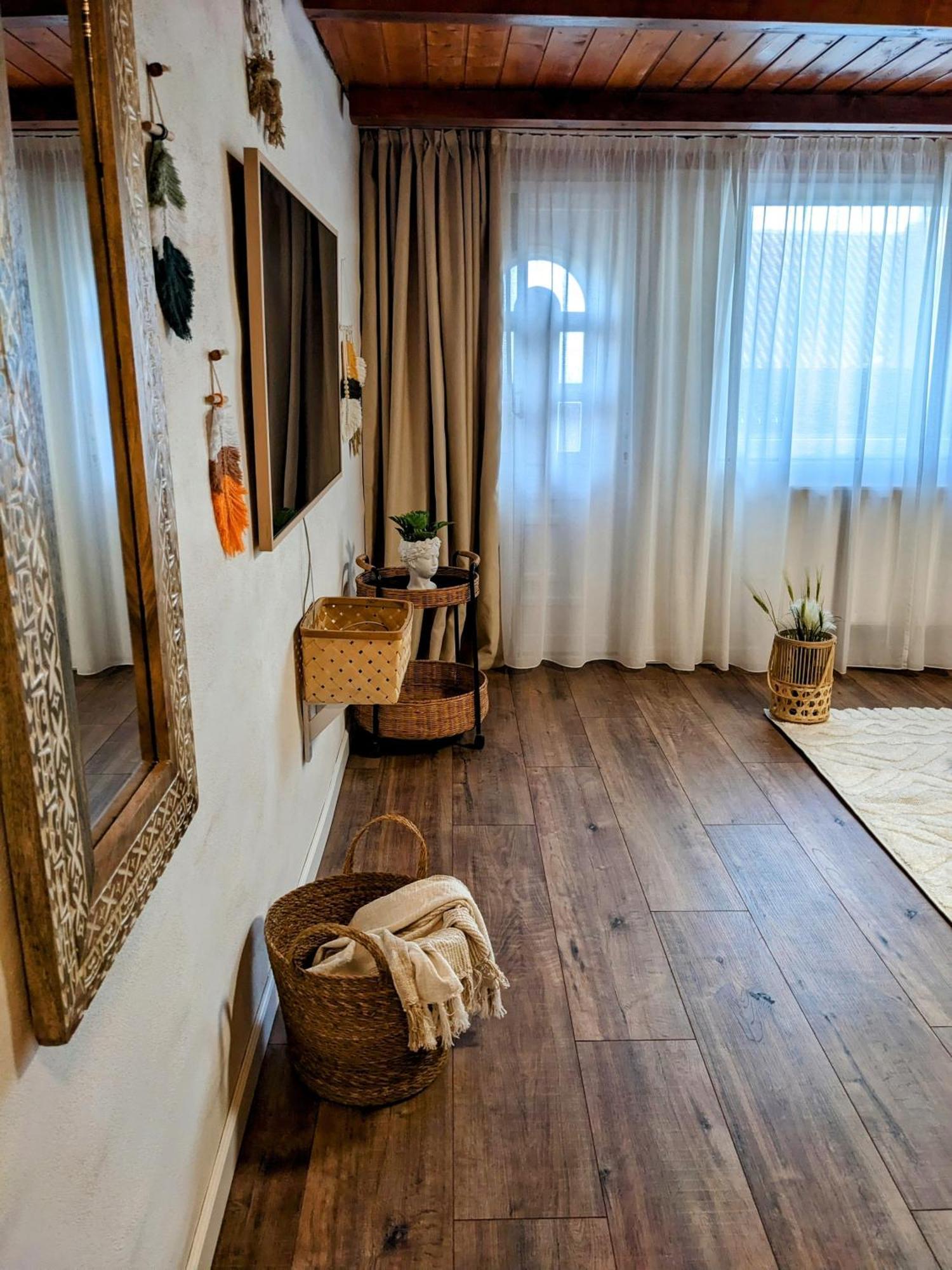 Tokaj Zlata Putna - Restaurant & Pension Vinicky 외부 사진