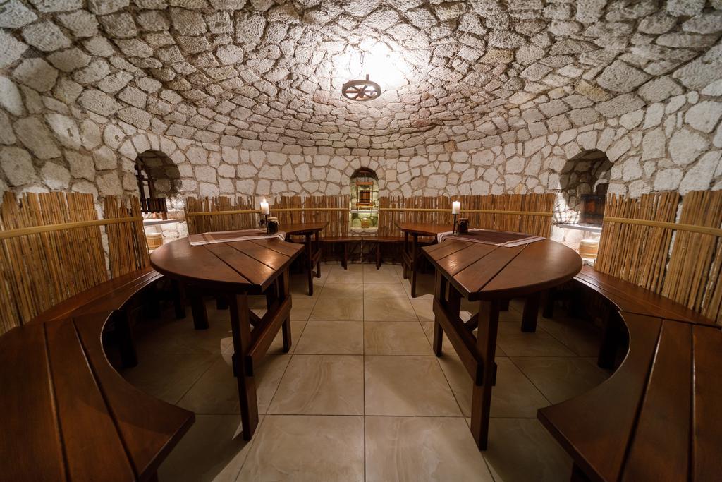 Tokaj Zlata Putna - Restaurant & Pension Vinicky 외부 사진