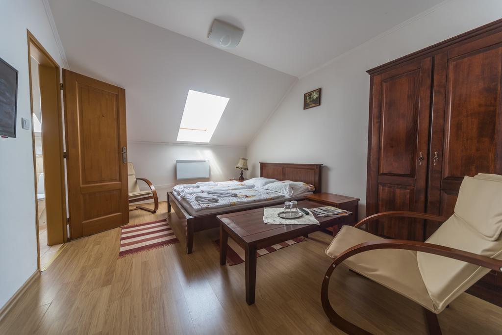 Tokaj Zlata Putna - Restaurant & Pension Vinicky 외부 사진