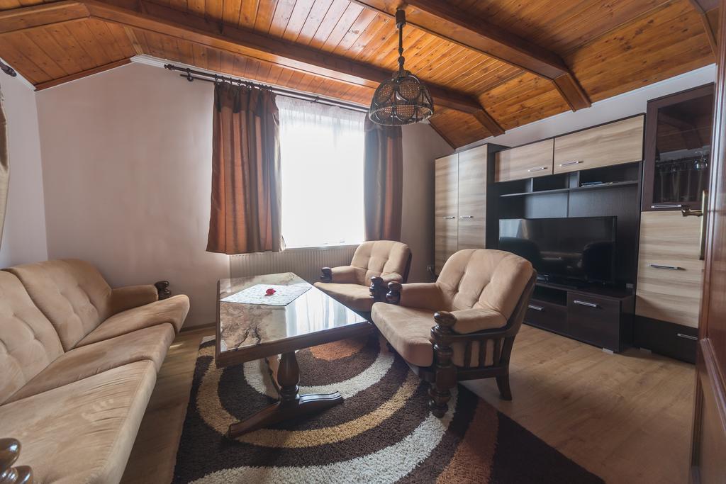 Tokaj Zlata Putna - Restaurant & Pension Vinicky 외부 사진